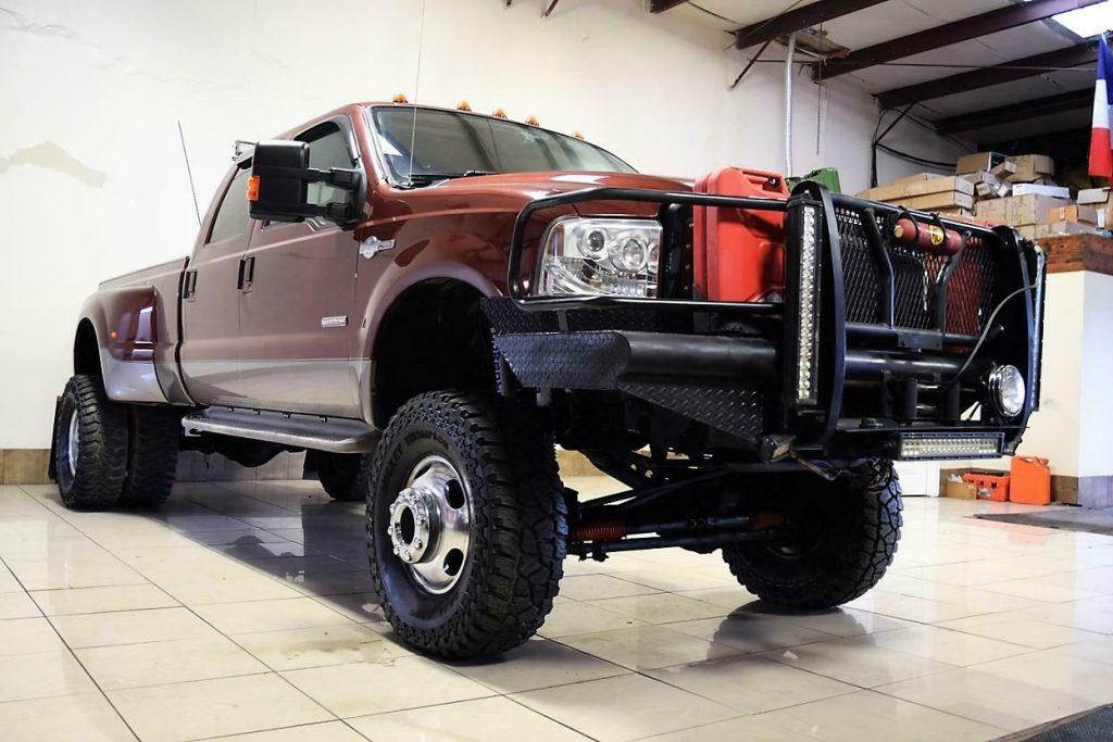 loaded 2005 Ford F 350 King Ranch crew cab