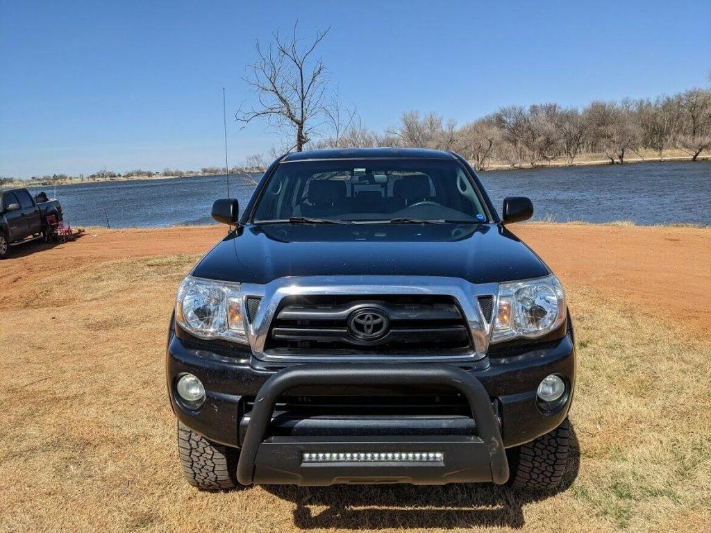 2008 Toyota Tacoma SR5 crew cab [well maintained]