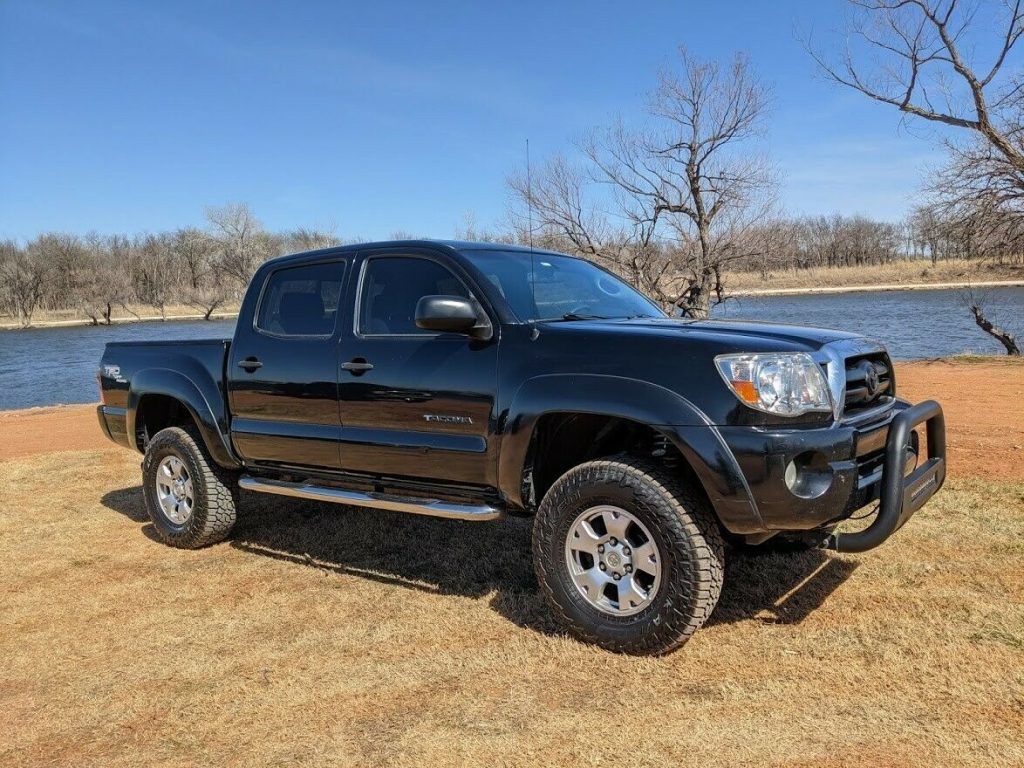 2008 Toyota Tacoma SR5 crew cab [well maintained]