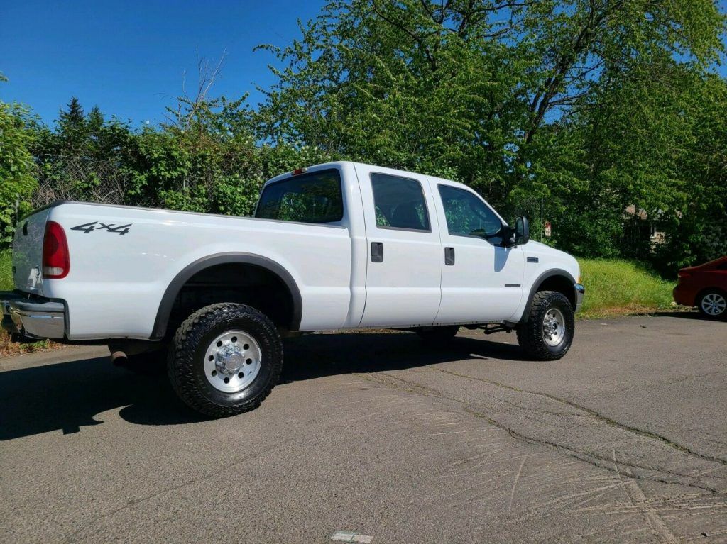 2003 Ford F-350 Super Duty Crew Cab [well kept]