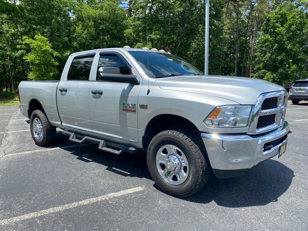 2015 Ram 3500 ST crew cab [well maintained]