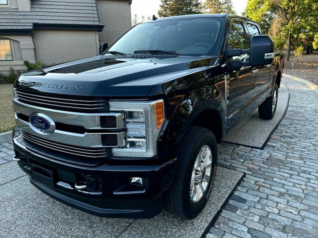 2019 Ford F-350 Super Duty Limited Crew Cab [every available option possible]