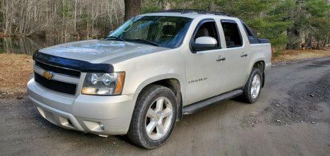 2007 Chevrolet Avalanche LT 1500 Crew Cab [great running truck] for sale