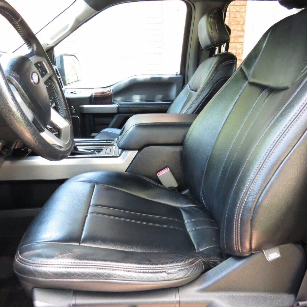 2015 Ford F-150 Platinum crew cab [excellent condition]