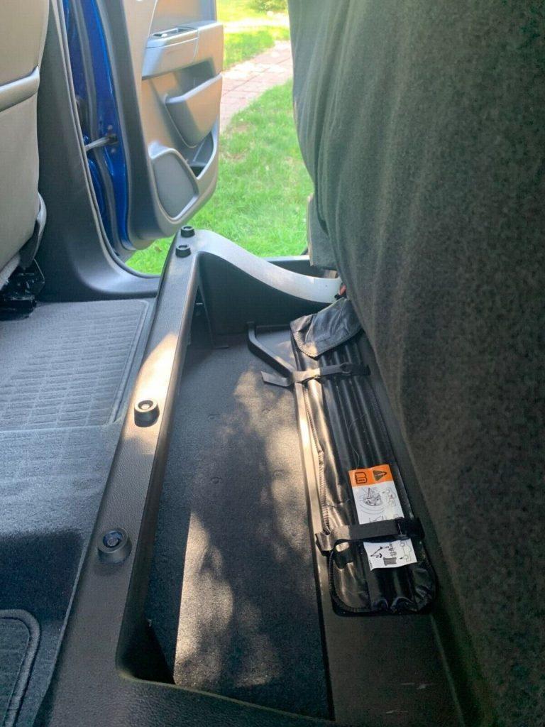 2019 Chevrolet Colorado ZR2 crew cab [completely stock]