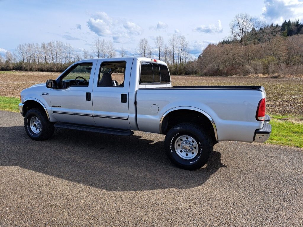 1999 Ford F-350 Crew Cab 4×4 Short Box [well maintained grandpa truck]