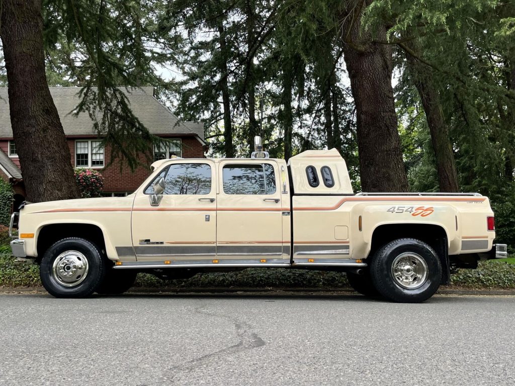 1989 GMC Sierra 1500 SLE Crew Cab [well serviced with new parts]