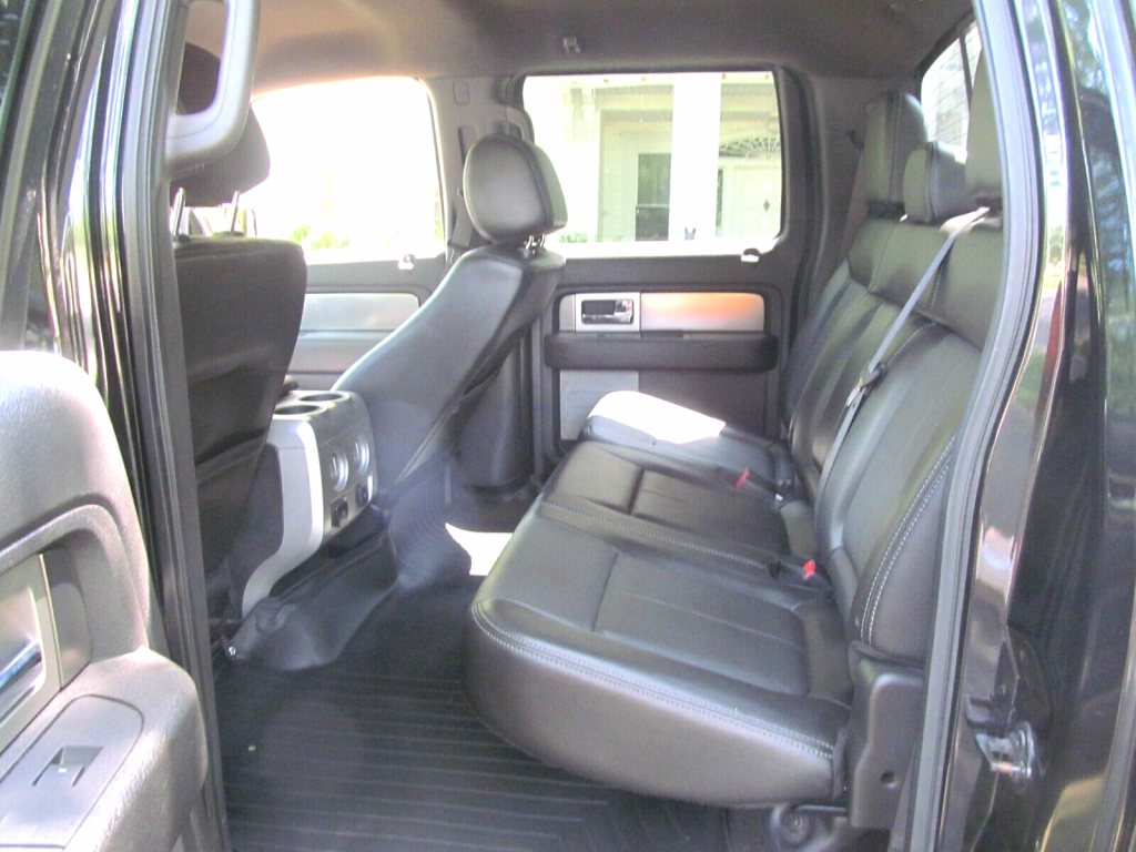 2014 Ford F-150 FX4 crew cab [well equipped]