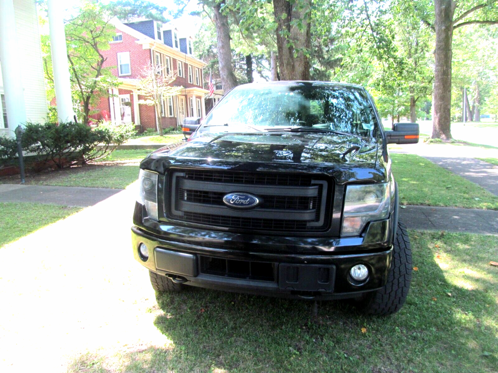 2014 Ford F-150 FX4 crew cab [well equipped]
