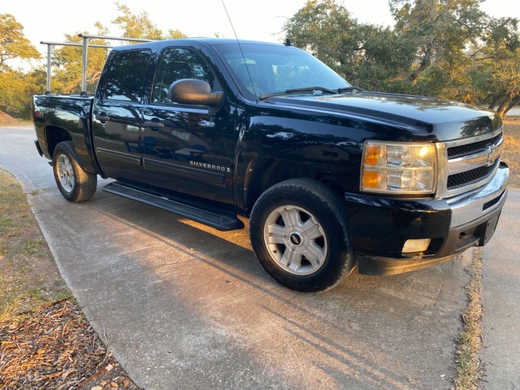 2009 Chevrolet Silverado 1500 crew cab [well maintained]