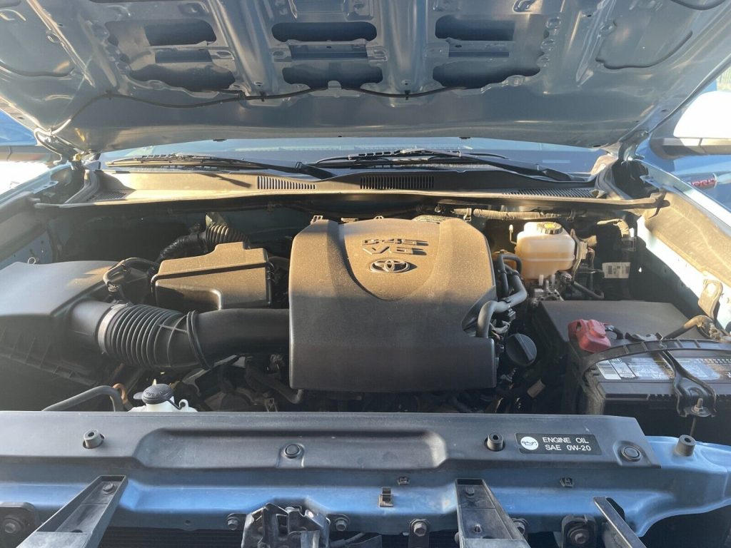 2018 Toyota Tacoma TRD Pro crew cab [absolutely no issues]