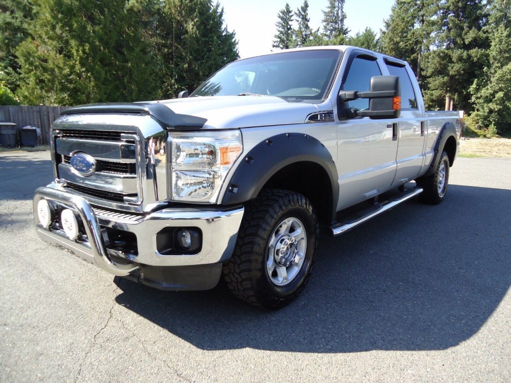 2013 Ford F-250 XLT 4×4 crew cab [well maintained]