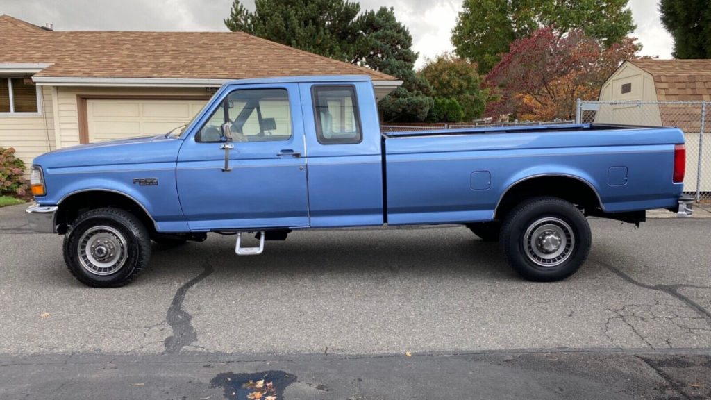 1997 Ford F-250 4X4 XL Extended Cab crew cab [excellent shape]