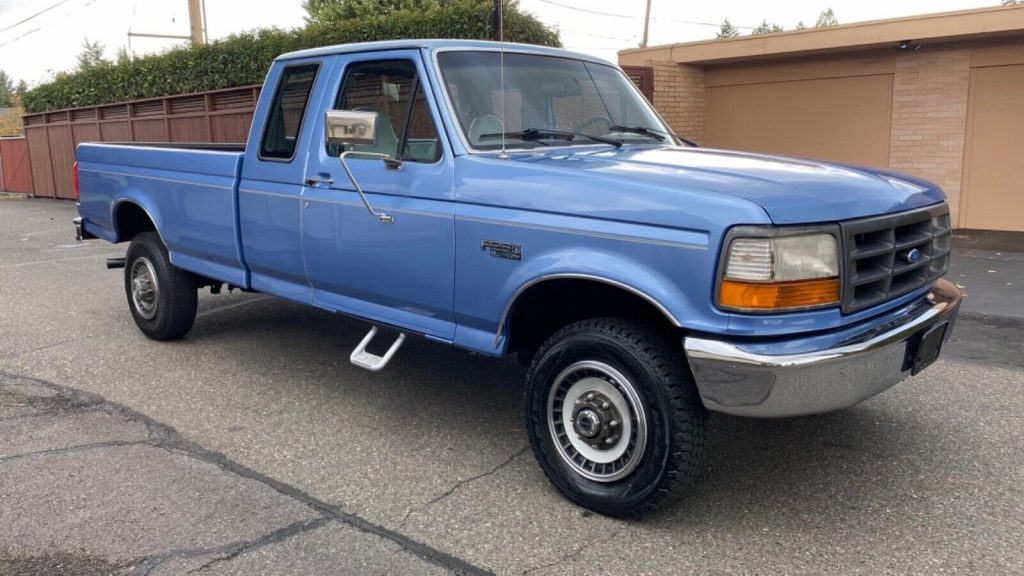 1997 Ford F-250 4X4 XL Extended Cab crew cab [excellent shape]