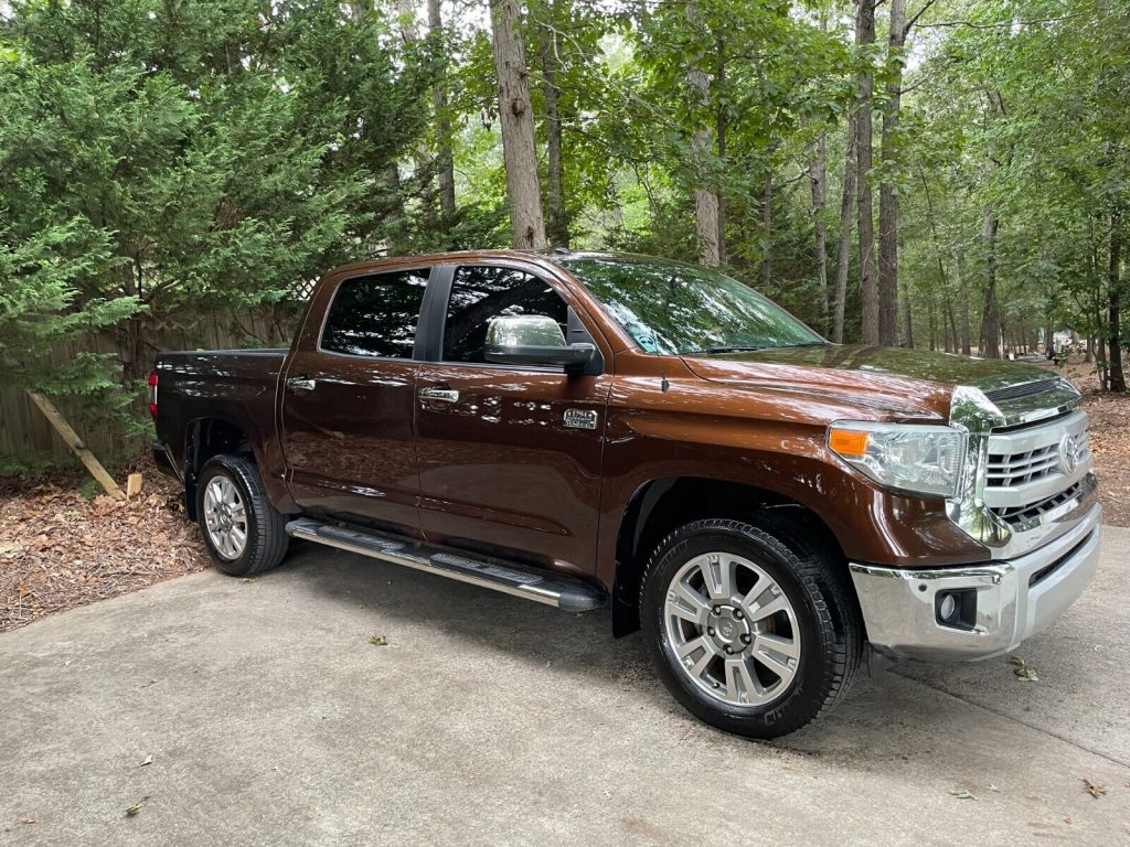 2015 Toyota Tundra Crewmax 1794 crew cab [fully loaded]