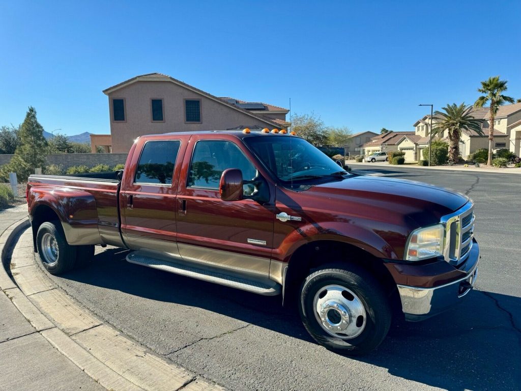 2006 Ford F-350 King Ranch crew cab 4×4 [exceptionally clean]
